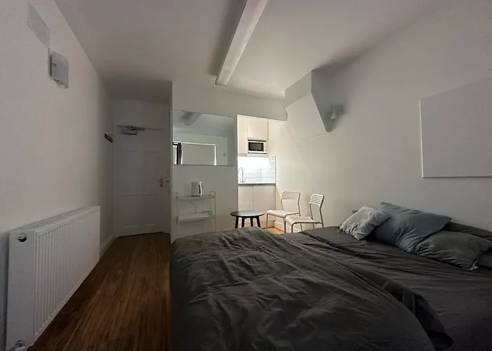 Santry Apartment *